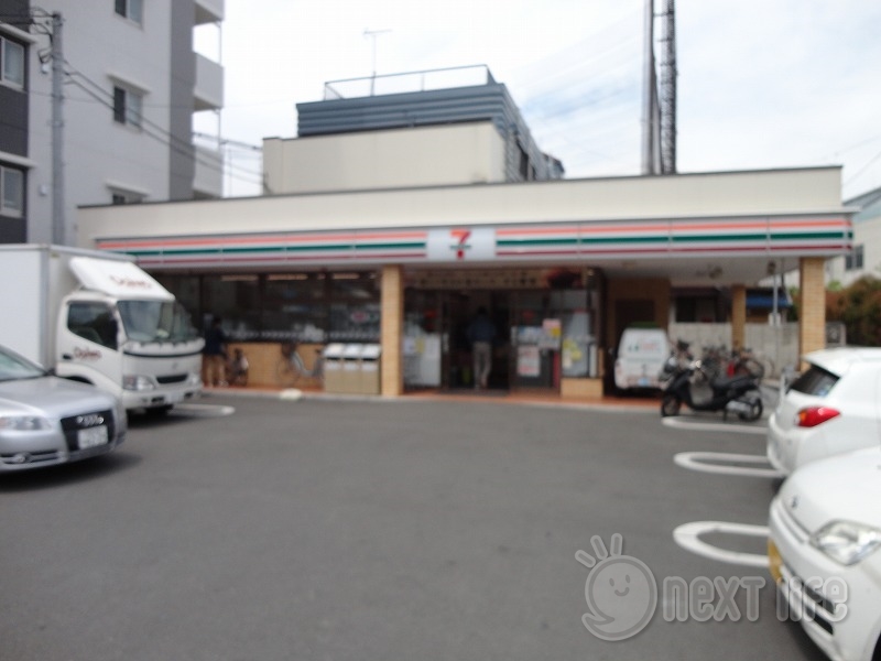 コンビニ　セブンイレブン北加瀬店（コンビニ）まで758m