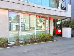 郵便局　乃木坂駅前郵便局（郵便局）まで389m