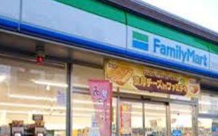 コンビニ　ファミリーマート生江三丁目店（コンビニ）まで230m