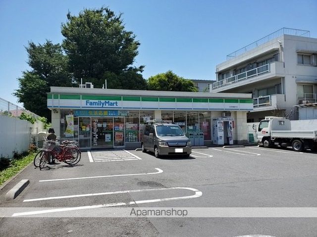 コンビニ　ファミリーマート（コンビニ）まで1085m