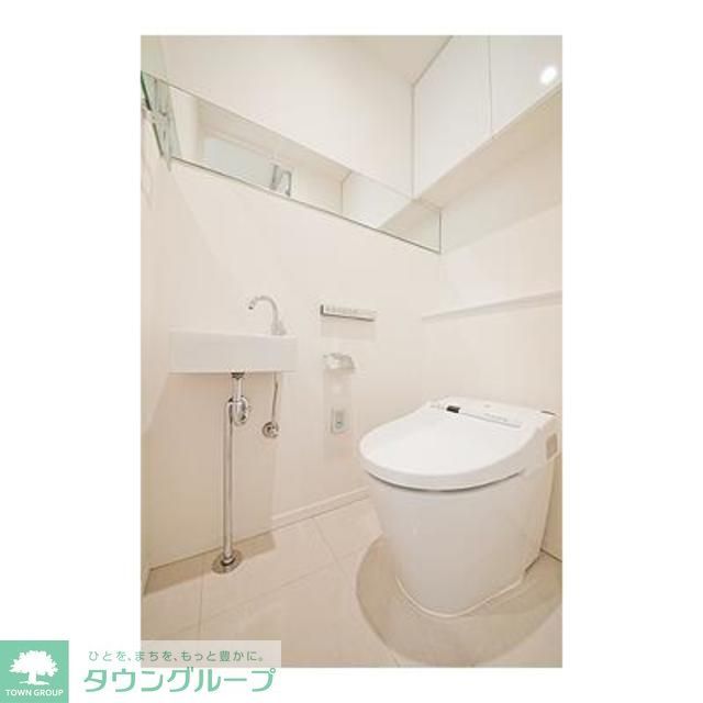 トイレ　※写真は同タイプ住戸です。