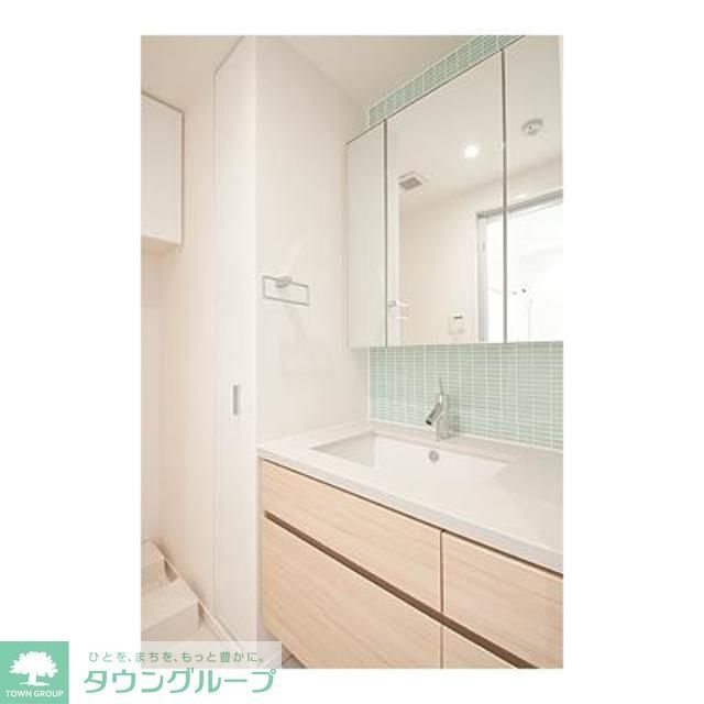 洗面設備　※写真は同タイプ住戸です。