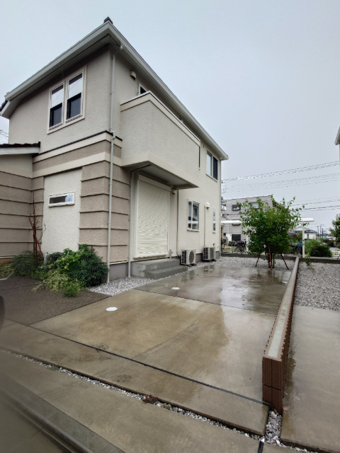 駐車場　敷地内駐車場