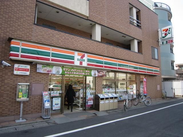 コンビニ　セブンイレブン（コンビニ）まで28m