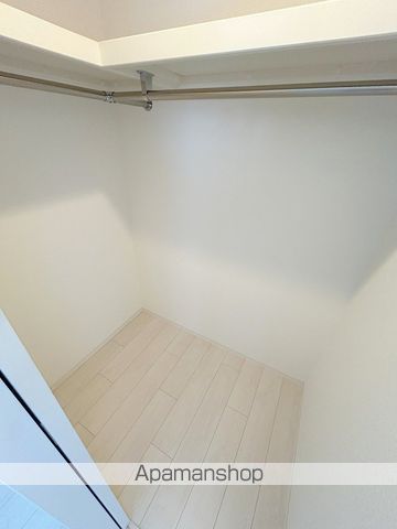 ＪＲ関西本線 ＪＲ難波駅 徒歩9分 11階建 築2年の内装写真