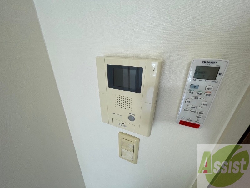 セキュリティ　ＴＶモニター付インターホンです。来客者の顔が見えるので安心！