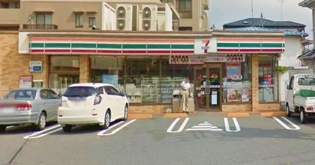 コンビニ　セブンイレブン横浜戸塚吉田町店（コンビニ）まで560m