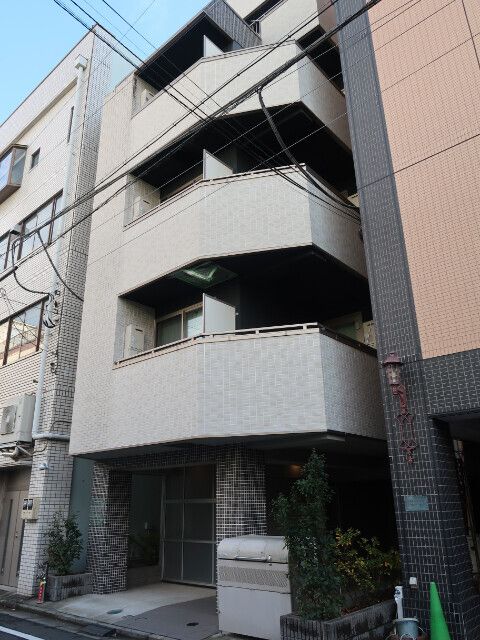 レジデンス緑の外観写真