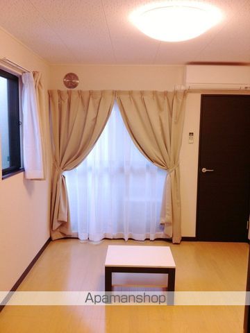 レオネクスト水木の居間写真