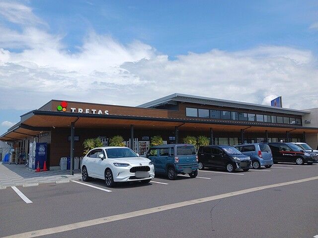 その他　トレタス（その他）まで604m