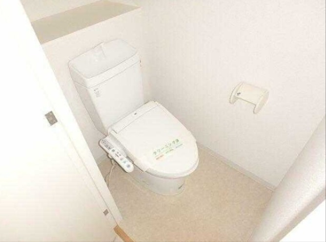 ＪＲ山手線 日暮里駅 徒歩4分 9階建 築20年のトイレ写真