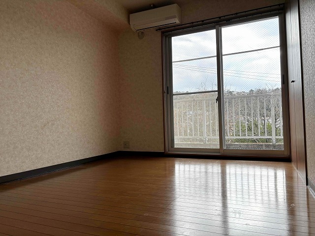 居室・リビング　洋室（東側）