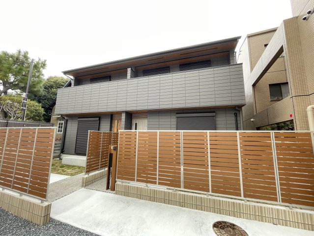 maison style春日の建物外観
