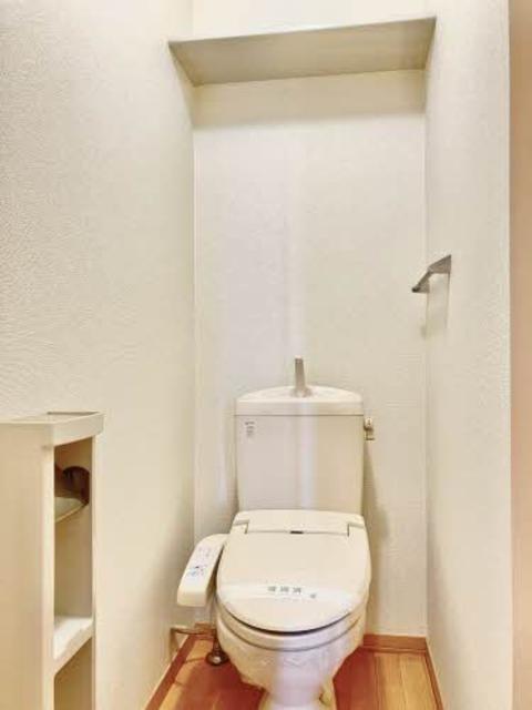 【シャーメゾングロワール　Ｂ棟のトイレ】