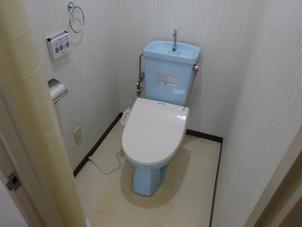 【プロスペリティ　クロツのトイレ】