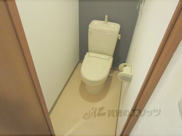 【湖南市平松北のマンションのトイレ】