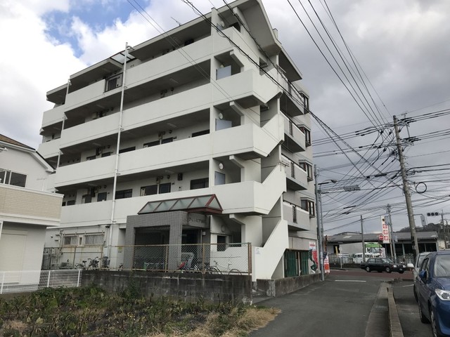 アイトピア前原の建物外観