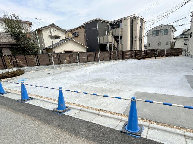 【ＢＯＲＩＫＩ鶴瀬の駐車場】