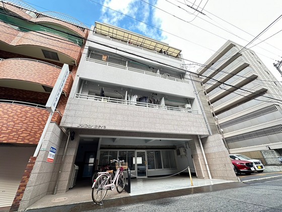 広島市中区猫屋町のマンションの建物外観