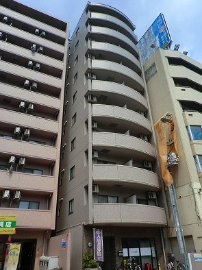 【エルク中央の建物外観】