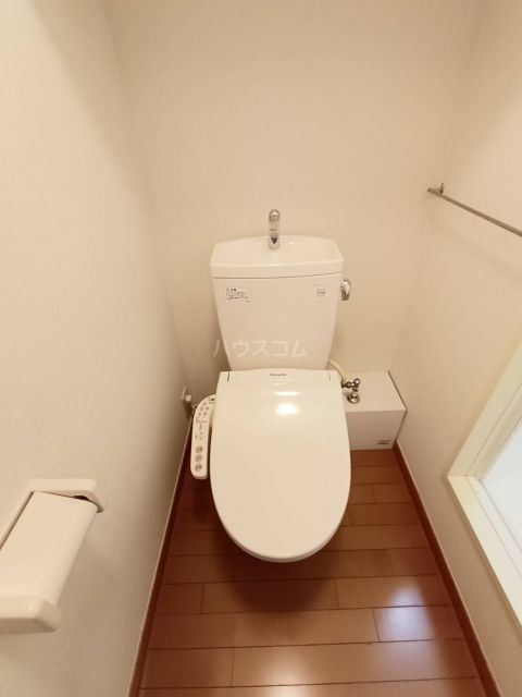 レオパレスhappinessのトイレ写真