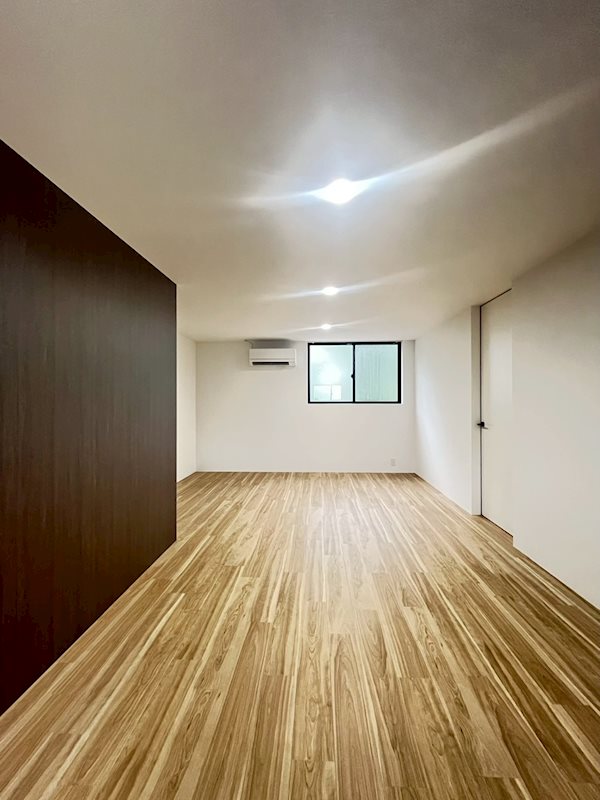 居室・リビング　別号室参考写真