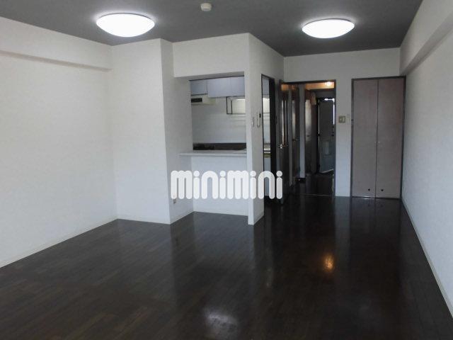 居室・リビング　広々としたお部屋です