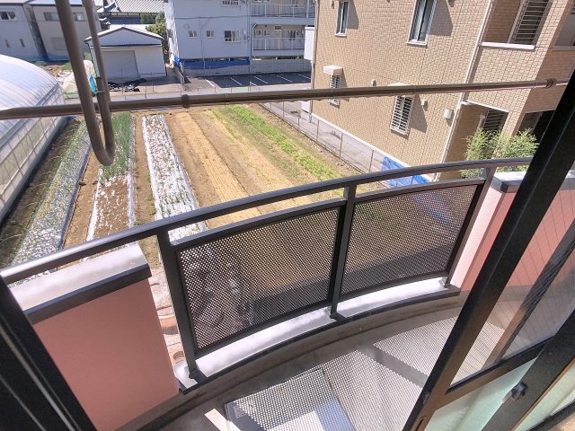 バルコニー　2025年10月撮影※現況を優先します。