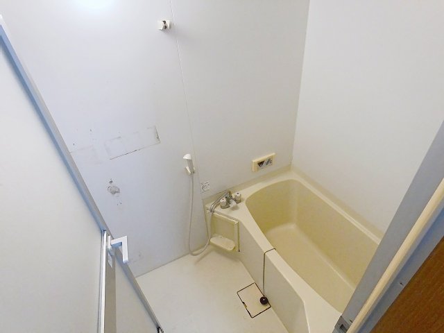 バス・シャワールーム　2025年10月撮影※現況を優先します。