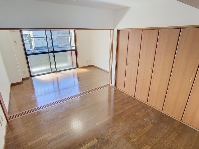 居室・リビング　2025年10月撮影※現況を優先します。