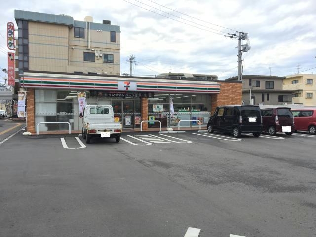 コンビニ　セブンイレブン鹿児島谷山中央2丁目店（コンビニ）まで677m