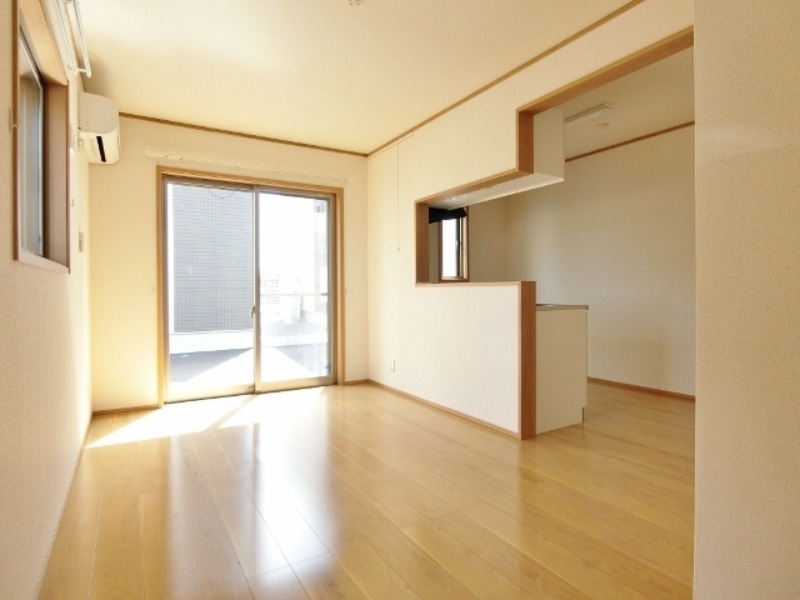 居室・リビング　図面と現状に相違がある場合には現状を優先