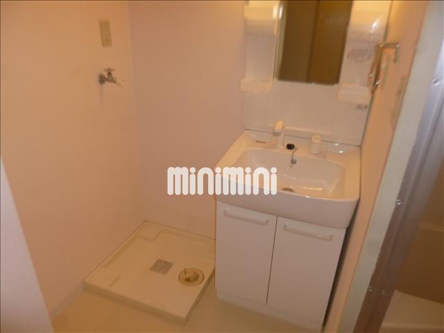 洗面設備　シャンプードレッサー付の洗面所