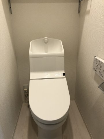 トイレ　イトナムII　板橋区弥生町