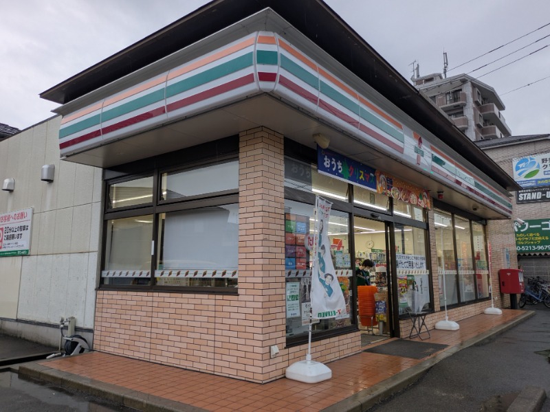 コンビニ　セブンイレブン福岡野多目店（コンビニ）まで689m