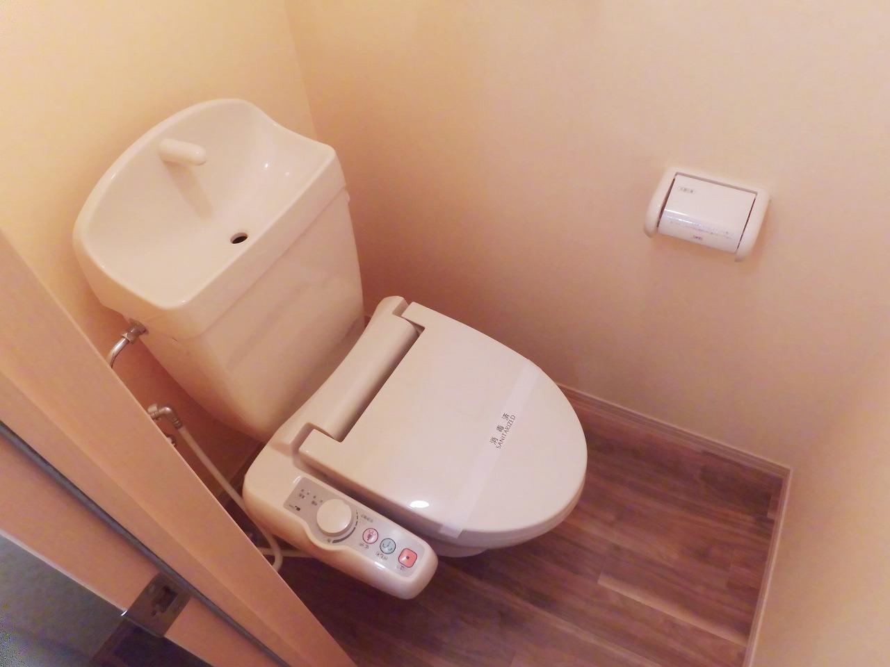 トイレ　トイレ