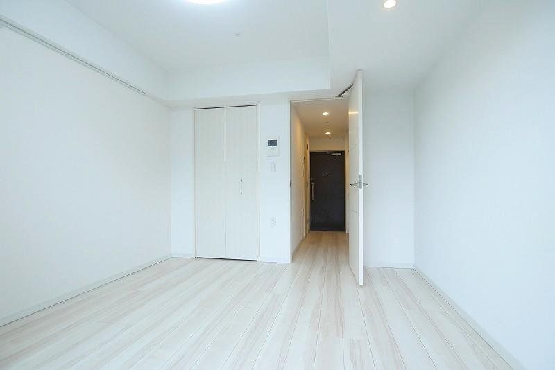 居室・リビング　室内