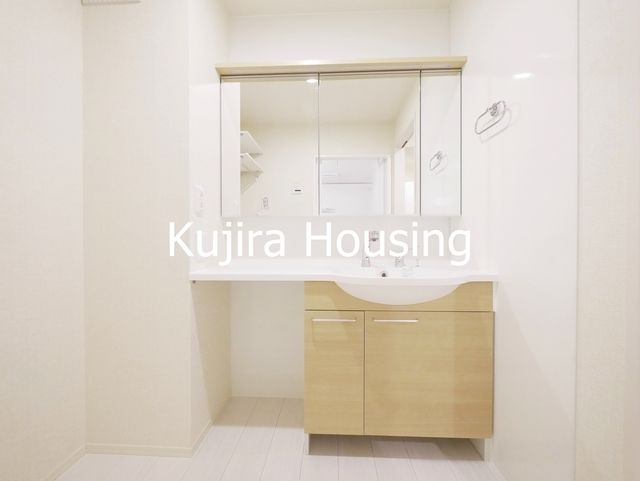 洗面設備　身支度に嬉しい洗髪洗面化粧台完備★