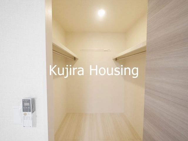収納　ウォークインクローゼットです★