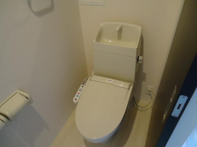 トイレ　シャワー付トイレ