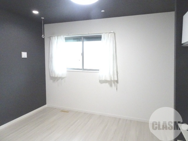 居室・リビング　明るいお部屋です♪