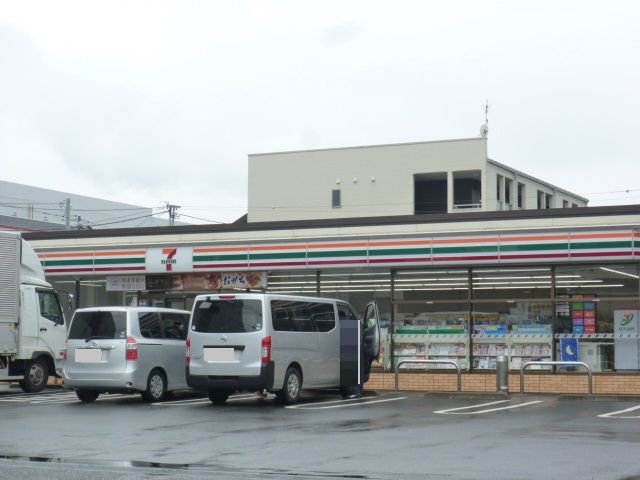 コンビニ　セブン-イレブン船橋日の出2丁目店（コンビニ）まで955m
