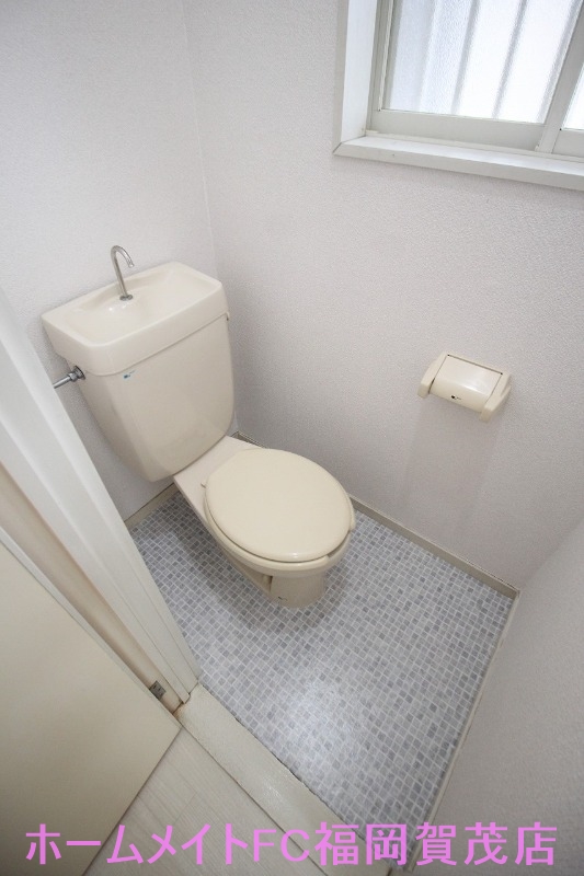 ＪＲ筑肥線 今宿駅 徒歩7分 2階建 築36年のトイレ写真