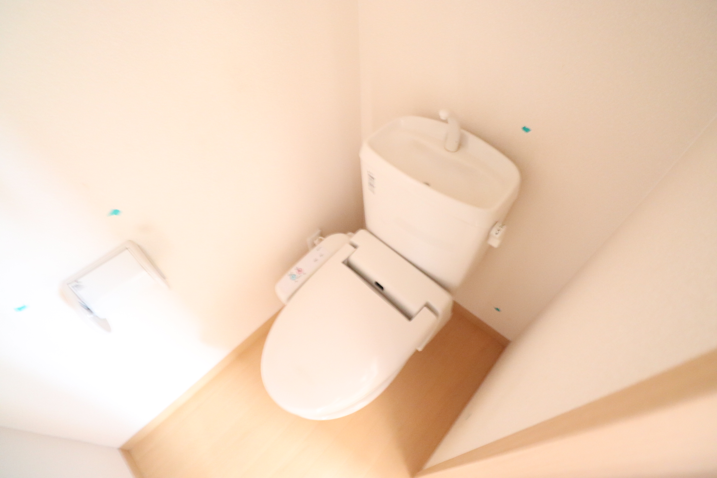 トイレ　温水洗浄便座☆