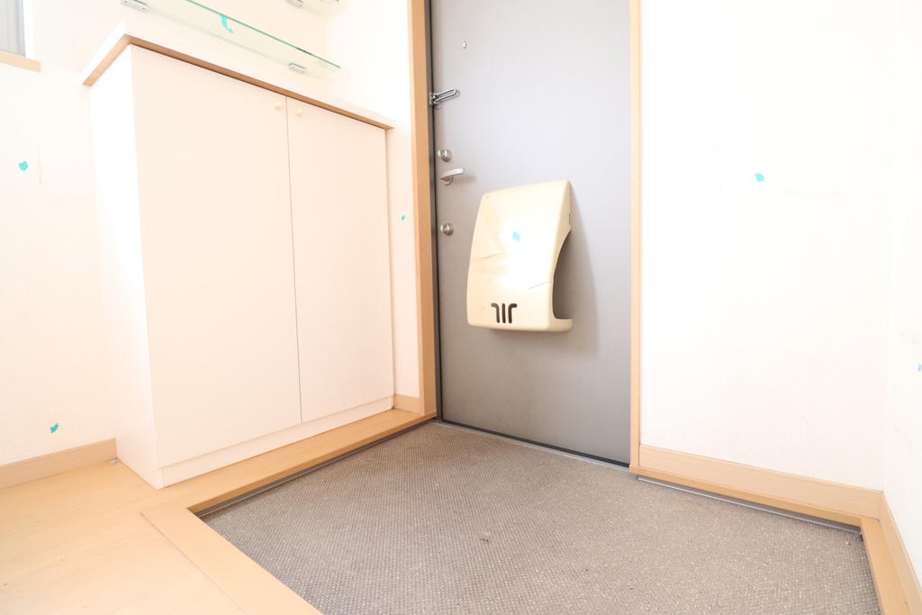 玄関　シューズボックス付いています☆