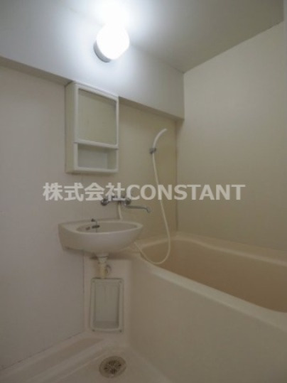 バス・シャワールーム　※同タイプの参考物件写真となります（色・素材等違う場合もござ