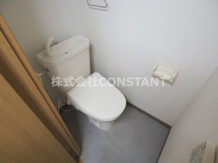 トイレ　※同タイプの参考物件写真となります（色・素材等違う場合もござ
