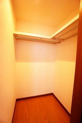 収納　荷物が多くても安心なウォークインクローゼット♪
