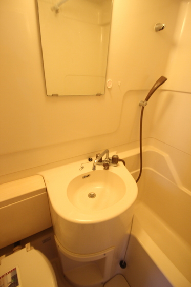 洗面設備　※別のお部屋の写真です。