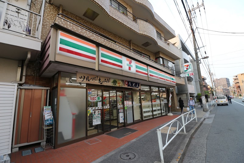 コンビニ　セブンイレブン清水池店（コンビニ）まで276m